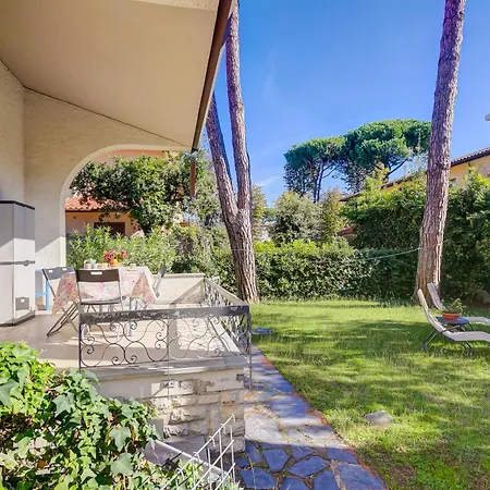 Casa Maddalena Al Mare 600m From Sea - Happy מרינה די פיאטרסנטה