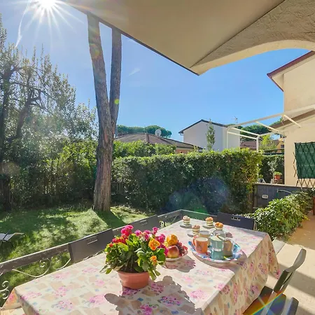 Casa Maddalena Al Mare 600m From Sea - Happy בית נופש מרינה די פיאטרסנטה