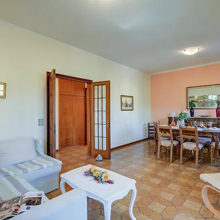 Casa Maddalena Al Mare 600m From Sea - Happy Марина-ди-Пьетрасанта
